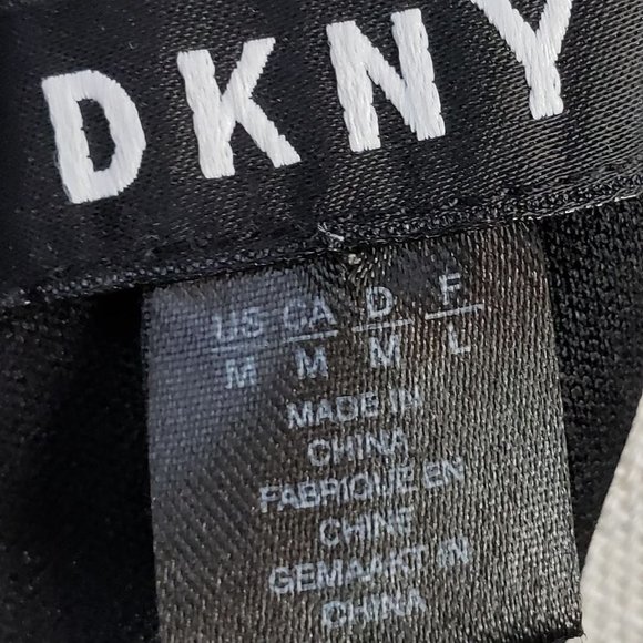 DKNY Women’s Black Velvet and Sheer Asymmetrical Stripe Sleeveless Top M Size M - Picture 7 of 8